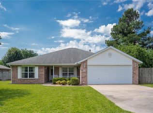 1815 W Emma Ave, Springdale, AR 72762