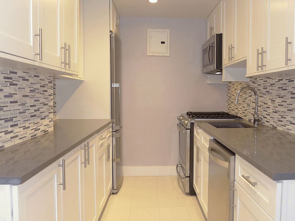 1st image of 301 E 47th St APT 2L