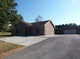 2005 Farmaway Dr, Bardstown, KY 40004