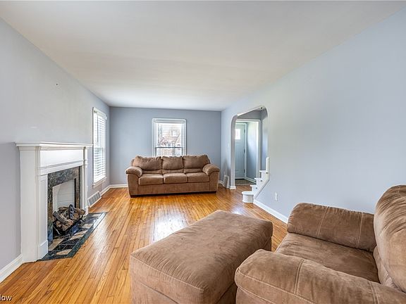 5th image of 8013 Whitehaven Dr