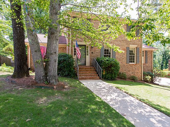 2nd image of 1216 Rumson Dr