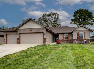 111 E Seminole St, Strafford, MO 65757