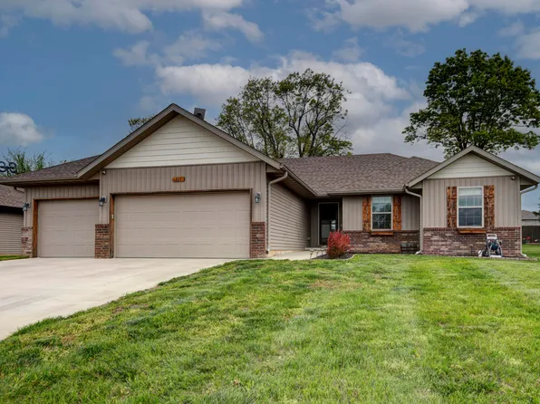 111 E Seminole Street, Strafford, MO 65757