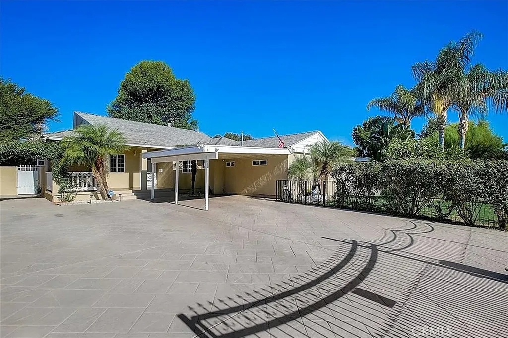 3 bed, 1600 sqft, $3,450 — Photo 3