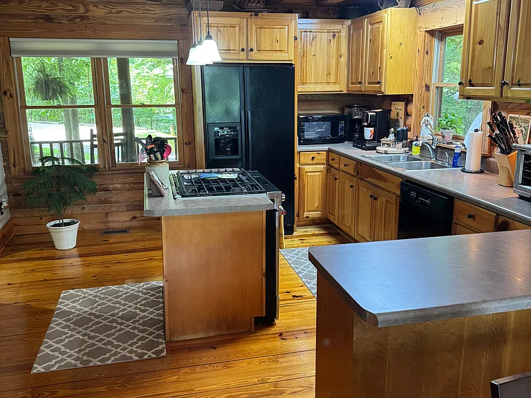 Kitchen with new gas oven/stove