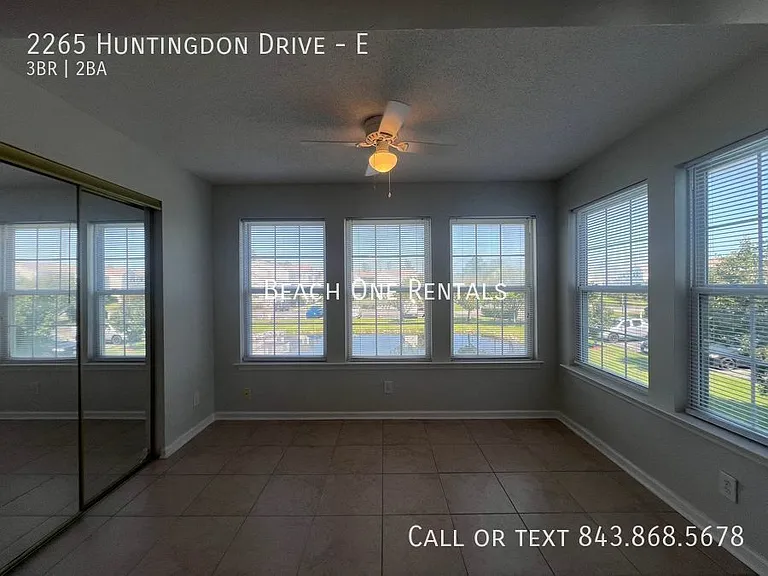 2265 Huntingdon Dr #E — Photo 4