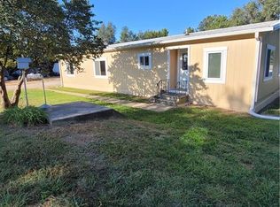 3162 Georgia Rd, Ottawa, KS 66067