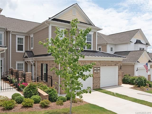 1st image of 45008 Wigeon Ln Unit 201