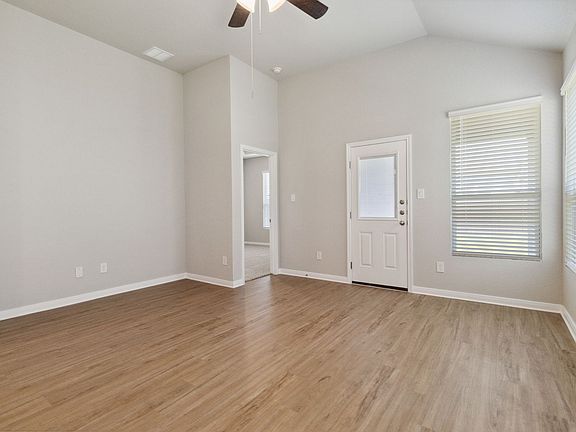 4th image of 473 Nespral Dr