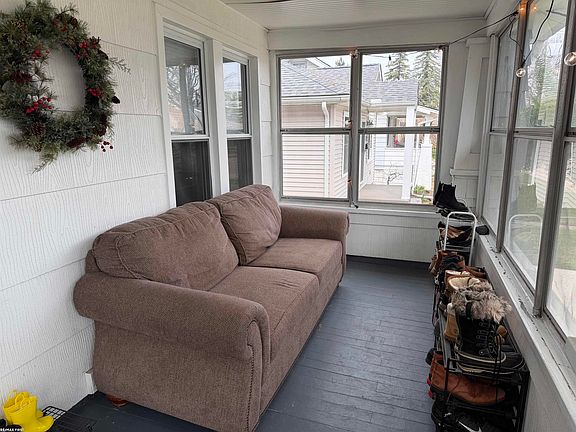 4th image of 608 S Edgeworth Ave