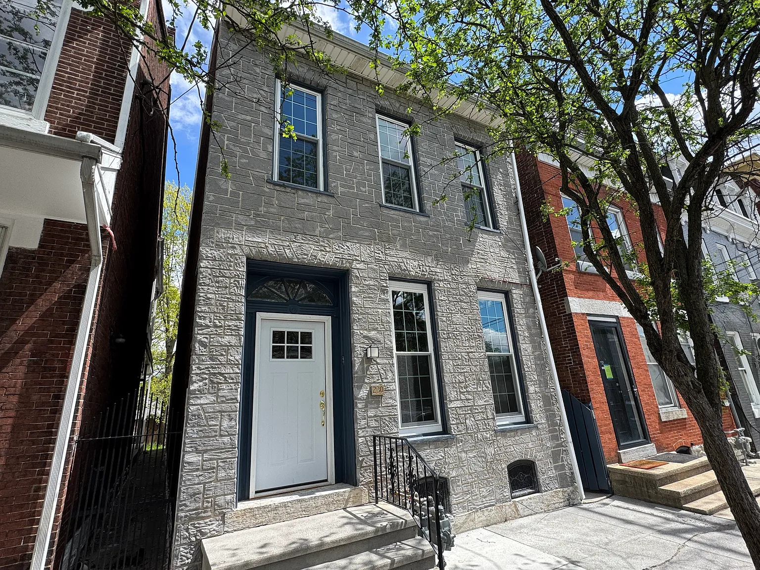 230 S 8th Street — Photo 3