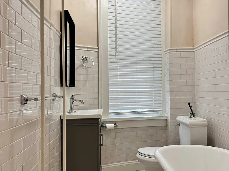 2615 N Calvert St #1 — Photo 7