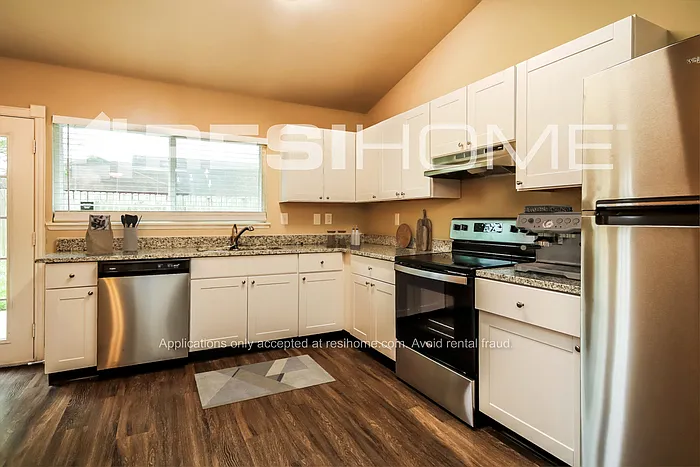 5415 Fair Forest Dr — Photo 3