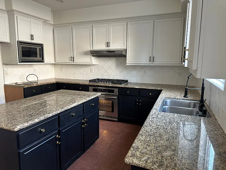 10621 Aqueduct Ave — Photo 7