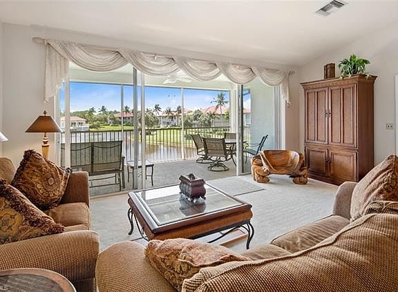 4th image of 245 Waterside Cir #6-202