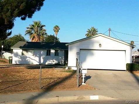 2nd image of 6913 Argyle Ave