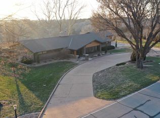 400 Upper Mill Heights Dr, Salina, KS 67401