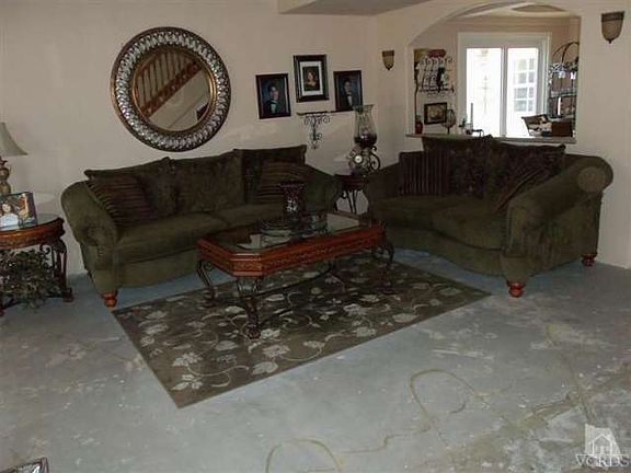 2nd image of 2778 Waverly Ave