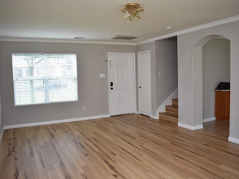 410 Laurel Sage Dr — Photo 9