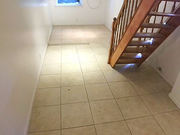 5th image of 208 E 95th St APT 1