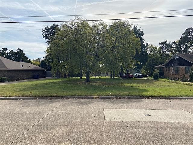 1st image of 3022 Bridal Wreath Ln
