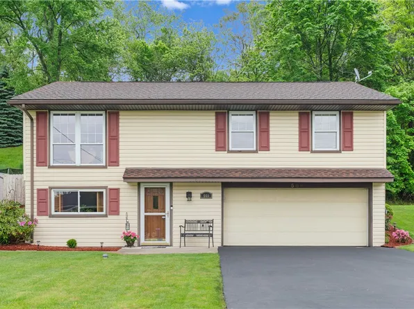 569 Butterfield Dr, Irwin, PA 15642