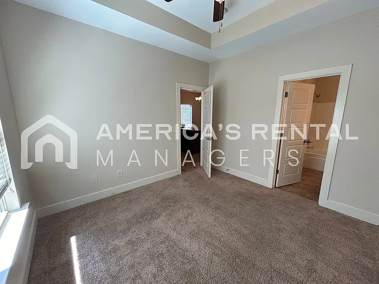 819 Kent Dr — Photo 28