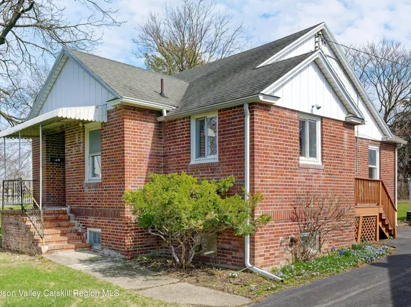 29 Ten Broeck Avenue, Hudson, NY 12534