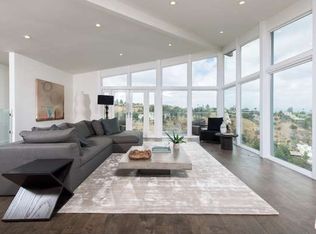 3811 Beverly Ridge Dr, Sherman Oaks, CA 91423