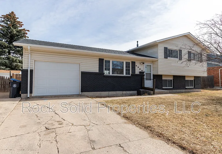 4709 Windmill Rd — Photo 2