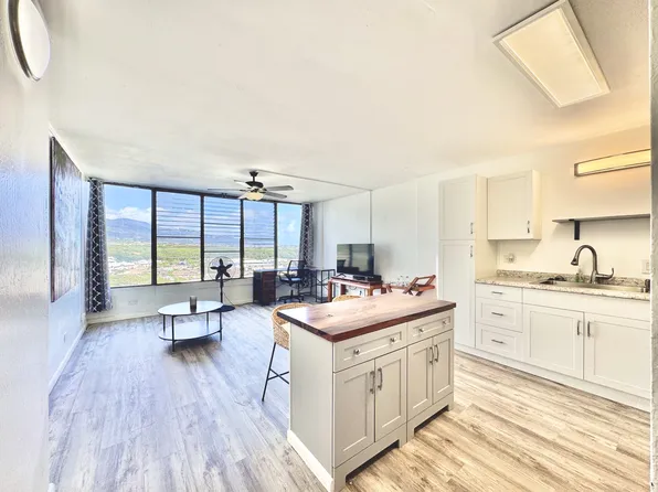 493 Pio Dr APT 315, Wailuku, HI 96793