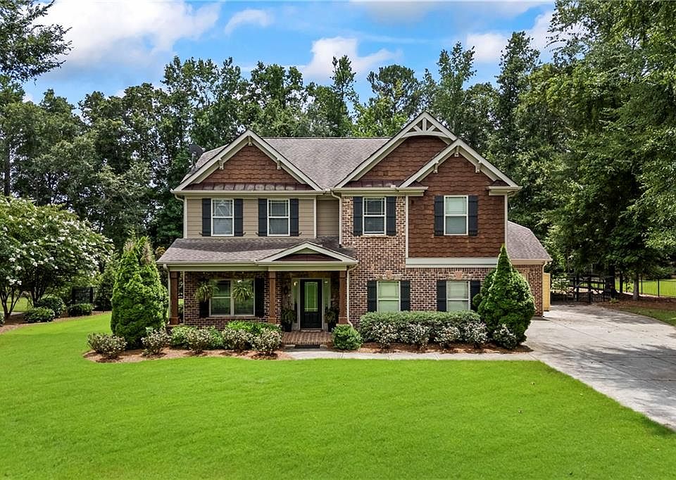 1st image of 672 Callie Cirlce Cir