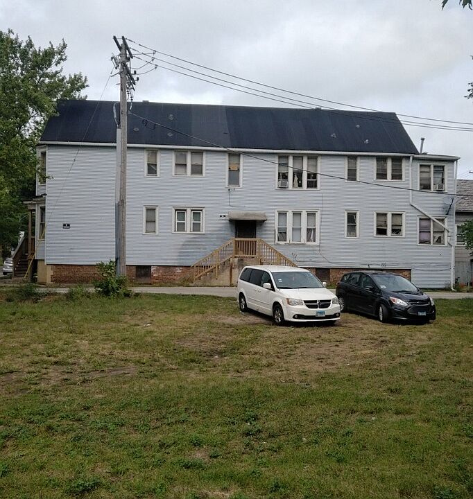 2nd image of 8389 S Bond Ave