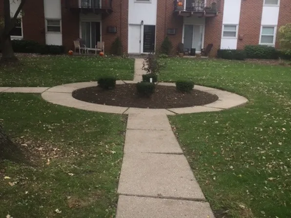 1056 Byron St APT A, Plymouth, MI 48170