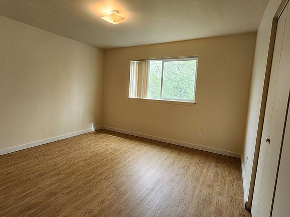 4th image of 3419 W Lilac Ct Unit A-d