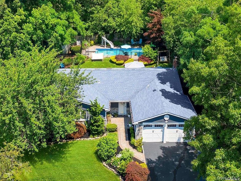 1st image of 15 Bluff Circle