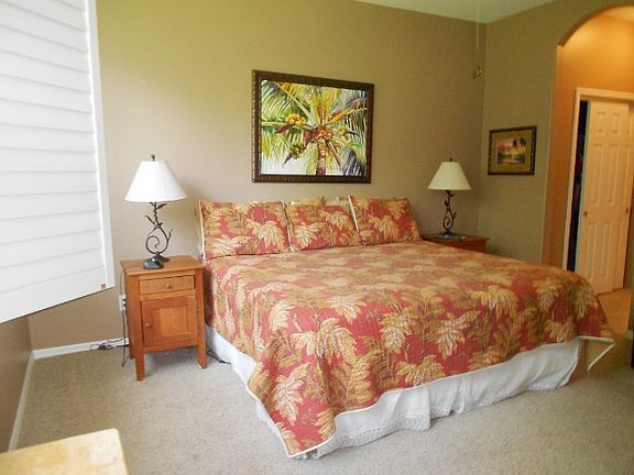 4th image of 10610 Tirano Ct
