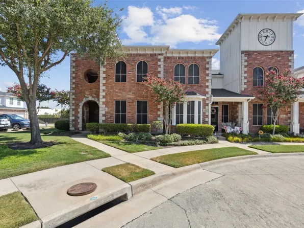 576 Legends Dr, Lewisville, TX 75057