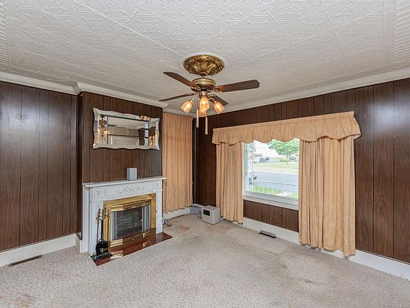 5th image of 606 E Market St