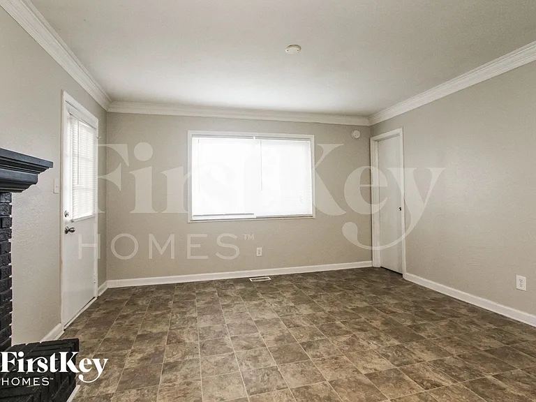 9630 Pepperidge Dr — Photo 5