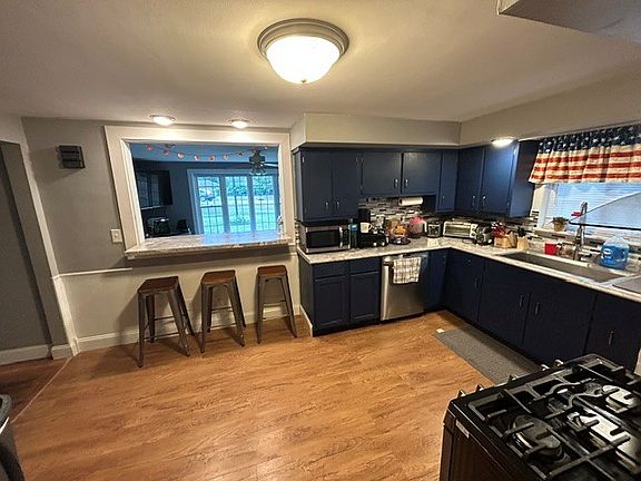 4th image of 1408 W Bethel Ave