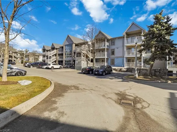 2010 Cleaver Ave #307, Burlington, ON L7M 4C1