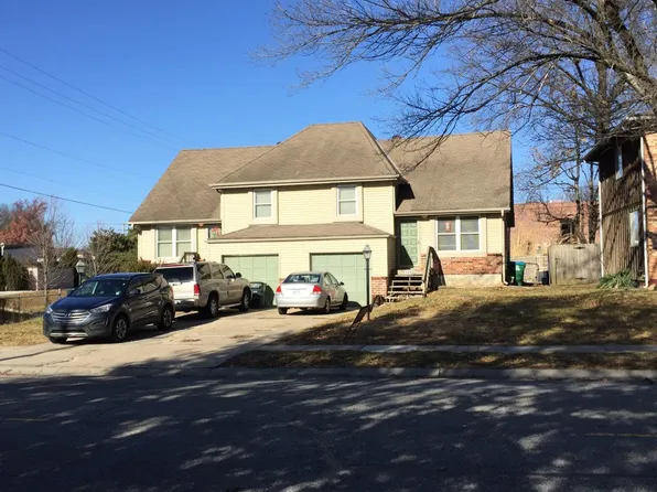 9762 Hadley Dr, Overland Park, KS 66212