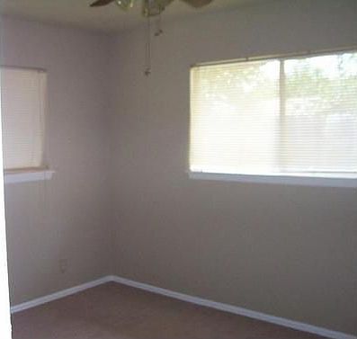 5th image of 1102 S Brownleaf St
