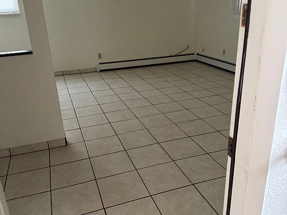 3rd image of 533 Yale Pl #1