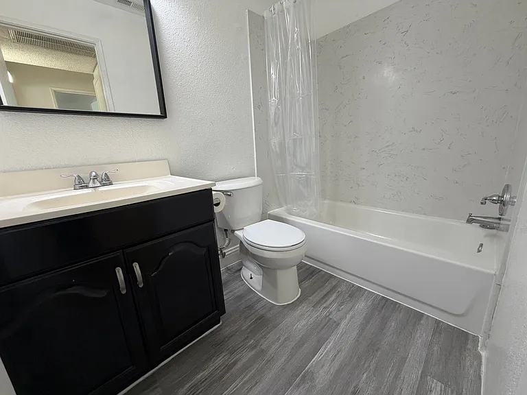 5061 Shell St — Photo 12