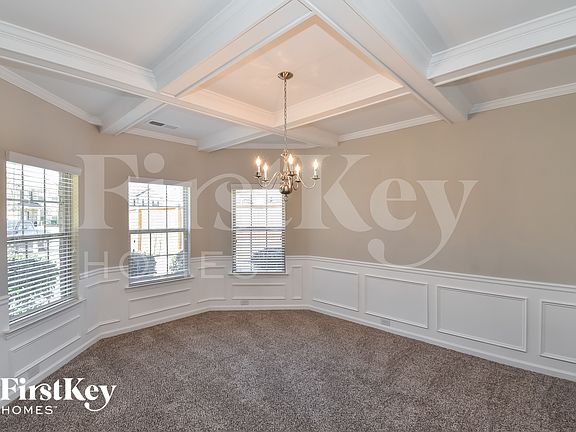 5th image of 6709 Oak Hill Pl