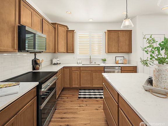 5th image of 2401 E 16th Street