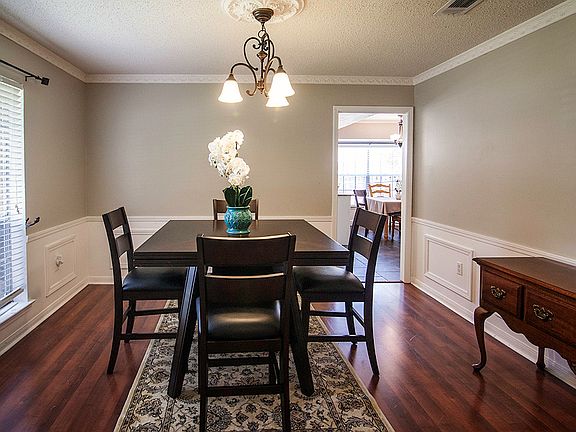 Formal Dining.