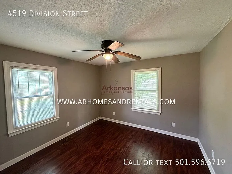 4519 Division St — Photo 9